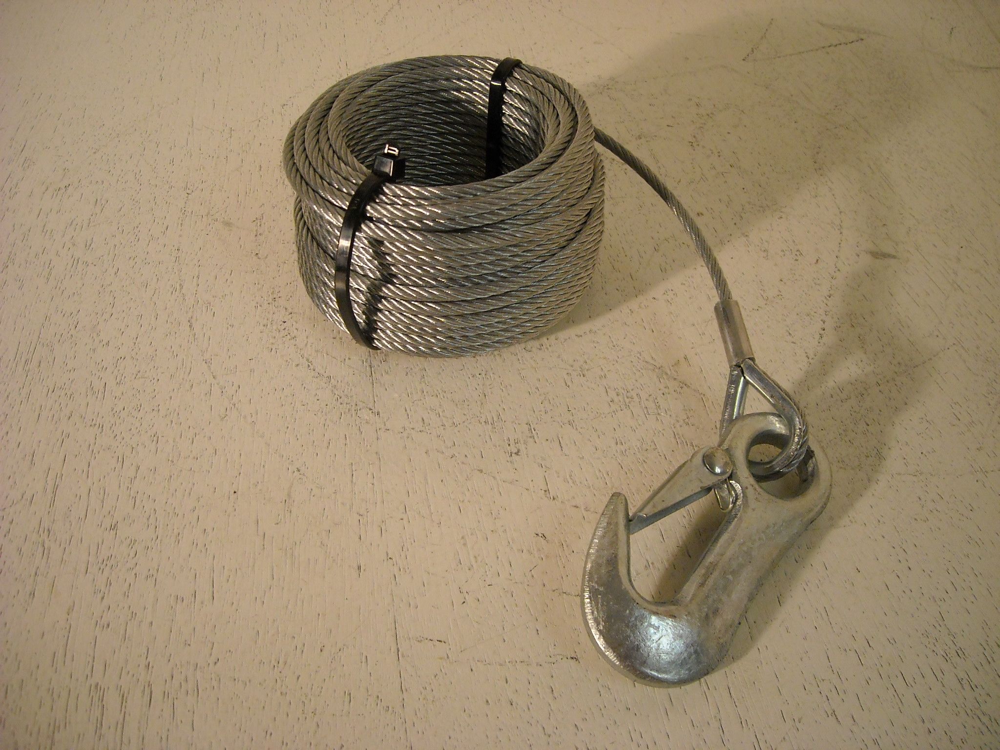 Câble de treuil 8m, 5mm avec crochet